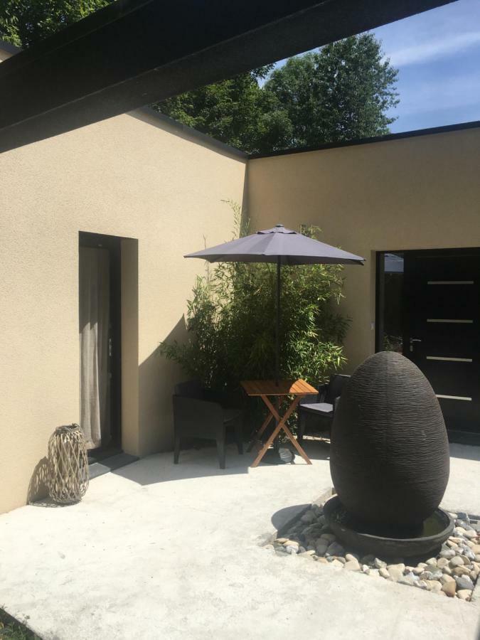 Cocoon Studio Apartment Gueron Exterior photo